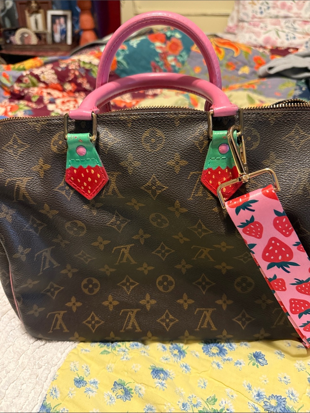 FAUX Louis Vuitton Brown Monogram Satchel with Pink Handles & Strawberry Strap - Picture 5 of 9